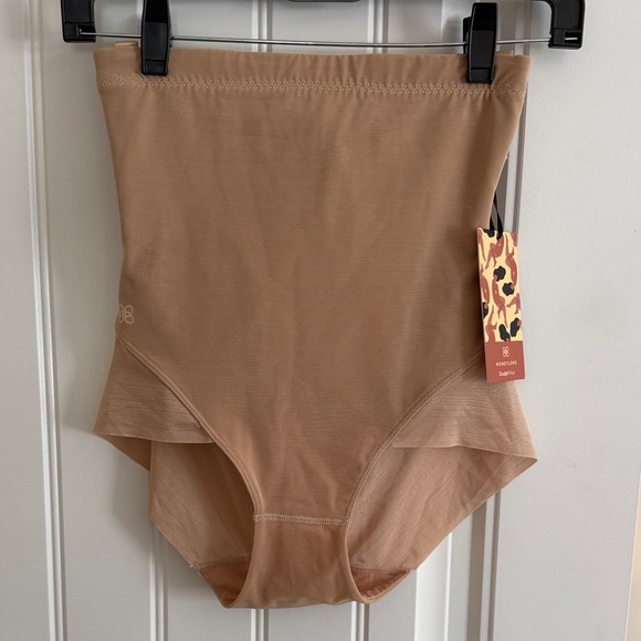 NWT Honeylove queen brief in sand size xs - Picture 2 of 11